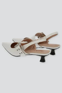 Tacón puntal kitten slingback hebilla