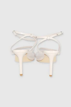 Tacón puntal tiras delgadas charol