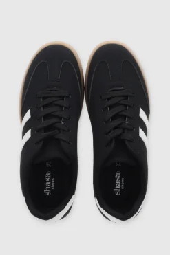 Tenis casual rayas punta suede