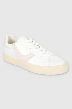 Tenis suela ancha detalle talon