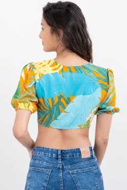 Top crop manga abullonada tropical