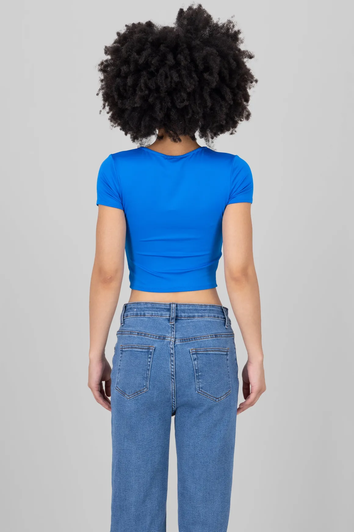 Top de doble tela con manga corta lisa