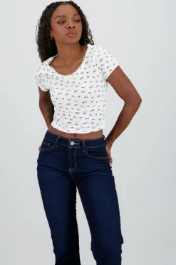 Top de manga corta con estampado de flores