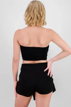 Top de mesh con escote y varilla