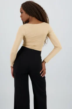 Top escote cuadrado con manga larga