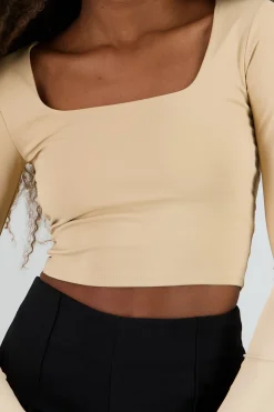 Top escote cuadrado con manga larga