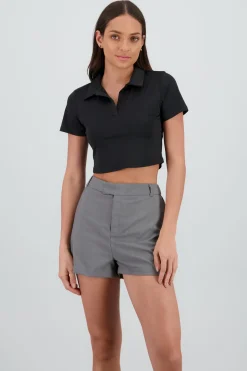 Top manga corta detalle cuello polo