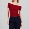 Top off shoulder manga corta