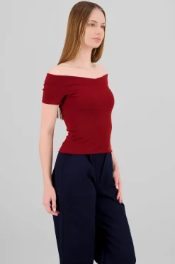 Top off shoulder manga corta