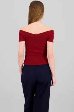 Top off shoulder manga corta