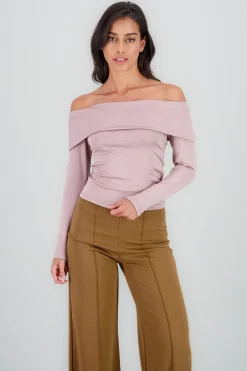 Top off shoulder manga larga liso