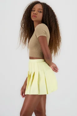 Top seamless de manga corta escotado