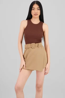 Top sin manga cuello redondo rib