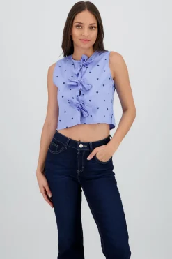 Top sin manga cuello redondo detalle lazos corazon