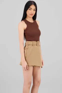 Top sin manga cuello redondo rib