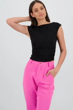 Top sin manga detalle frunce cuello redondo