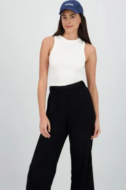 Top sin manga detalle seamless liso