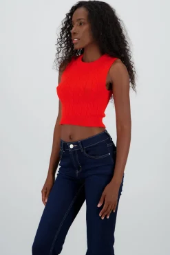 Top tejido corto sin mangas