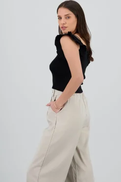 Top tejido detalle olanes