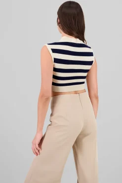 Top tejido sin manga detalle cuello