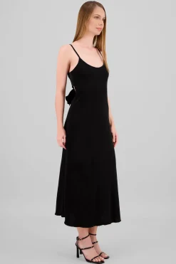 Vestido maxi ligero detalle espalda