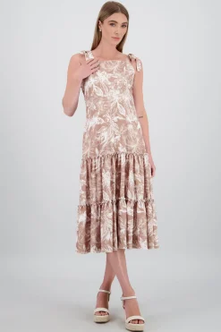 Vestido maxi olan detalle tirantes