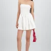 Vestido mini strapless liso