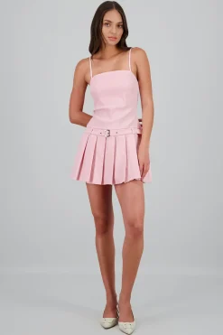 Vestido mini tableado con cinturon