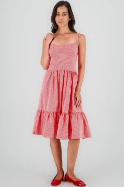 Vestido mini tirantes copas olan